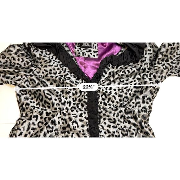 UbU pack your personality leopard print belted trench coat. Size L. - Picture 6 of 9